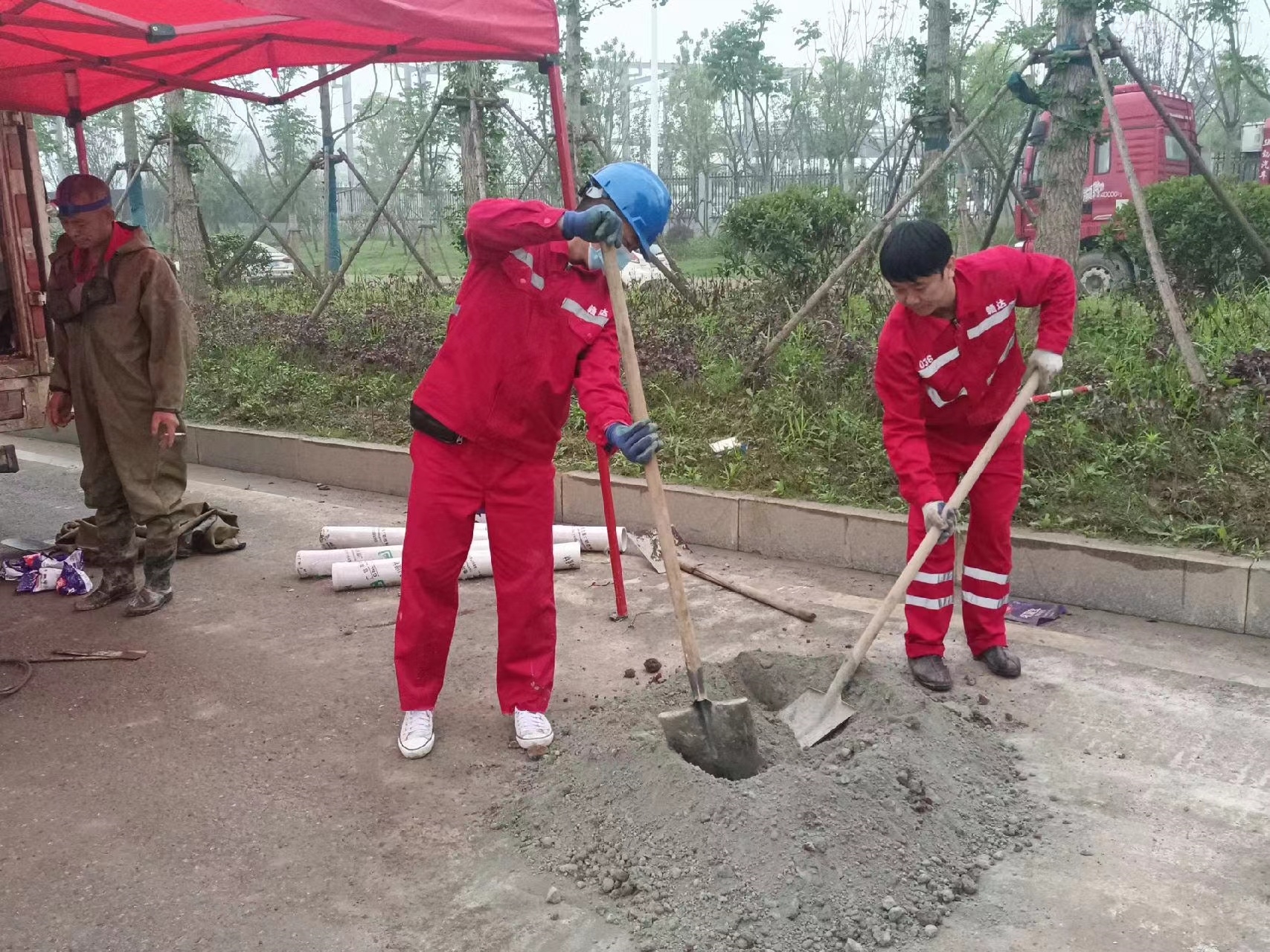 平顺管道疏通哪家好】及时进行市政管道清淤